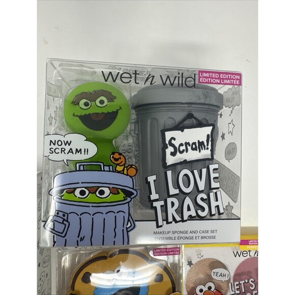 Sesame Street Wet N Wild Makeup Set Bundle - Blush, Highlighter, Sponge, Mirror - Picture 2 of 10
